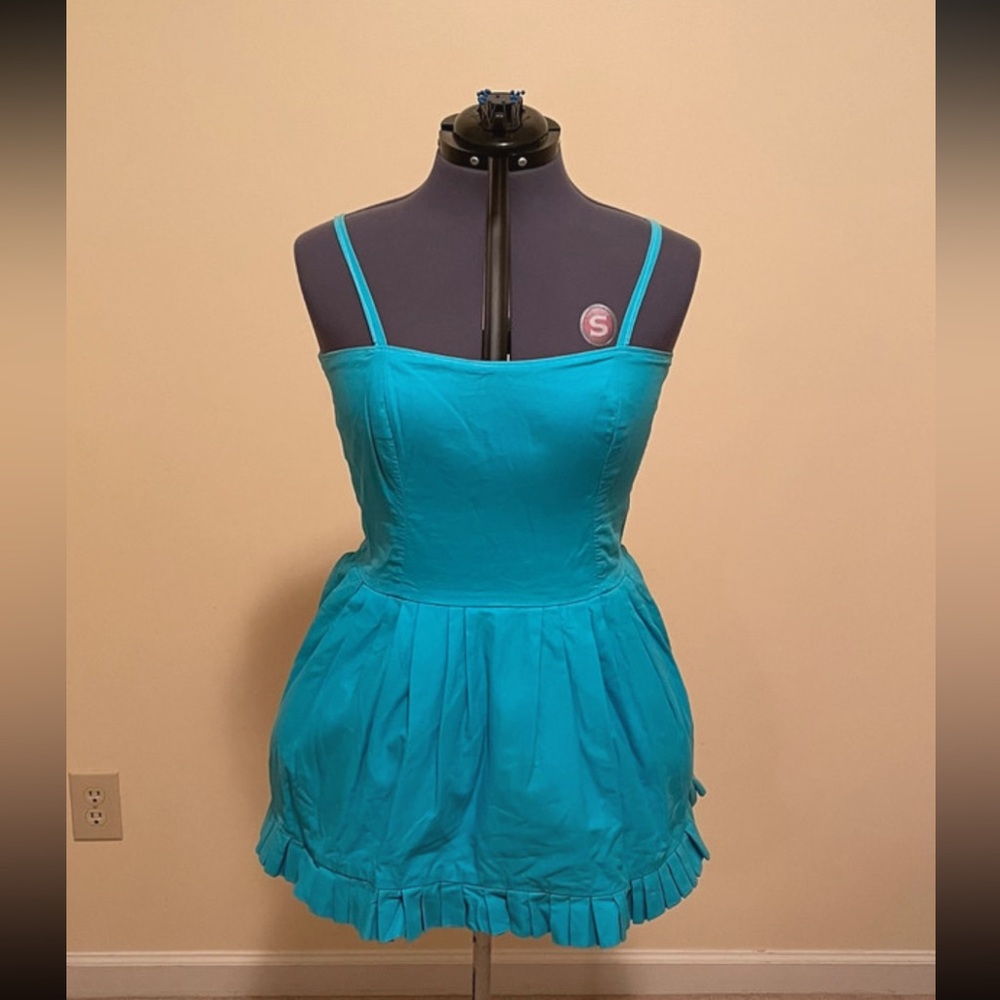 Alice - Picture 2 of 3